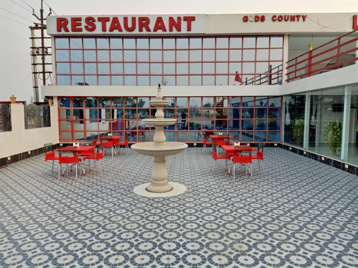 Gods County. Resort & Banquets Tarapith Luaran gambar