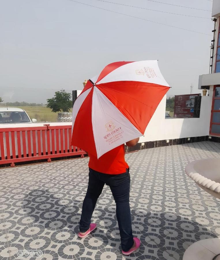 Gods County. Resort & Banquets Tarapith Luaran gambar